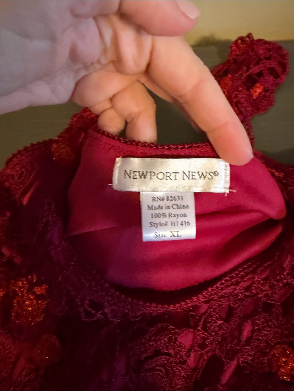 Newport News Vintage Y2K Red Crochet Floral Tank - Picture 5 of 7